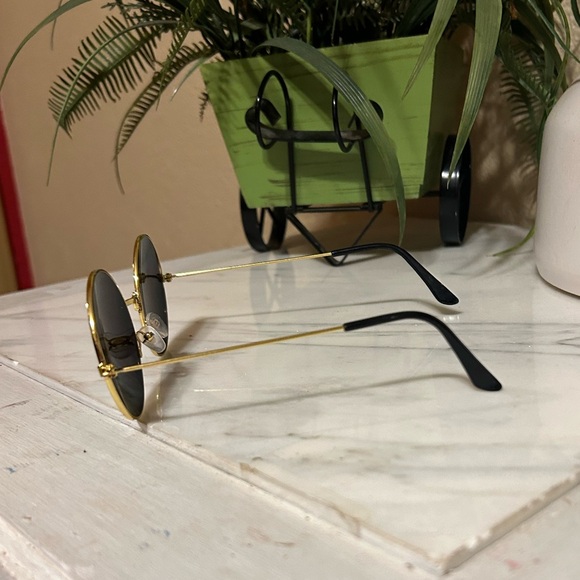 Retro 1990s Fashion Oval Mirrored Flat Lens Unisex Sunglasses - Picture 7 of 9